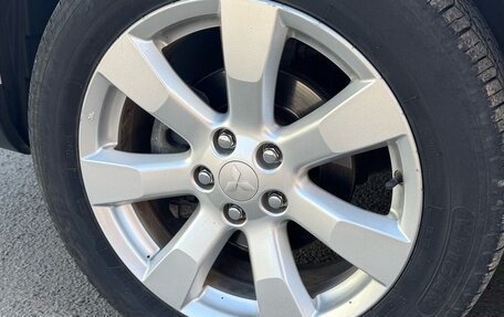 Mitsubishi Outlander III рестайлинг 3, 2010 год, 1 400 000 рублей, 20 фотография