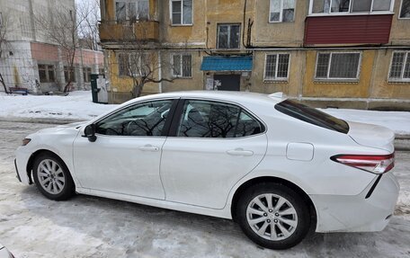 Toyota Camry, 2020 год, 1 200 000 рублей, 2 фотография