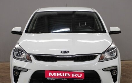 KIA Rio IV, 2018 год, 1 350 000 рублей, 2 фотография