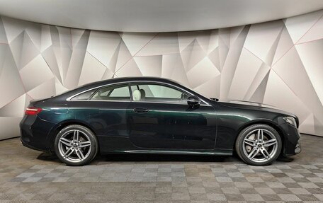 Mercedes-Benz E-Класс, 2018 год, 3 595 000 рублей, 6 фотография
