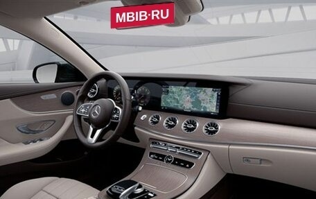 Mercedes-Benz E-Класс, 2018 год, 3 595 000 рублей, 9 фотография