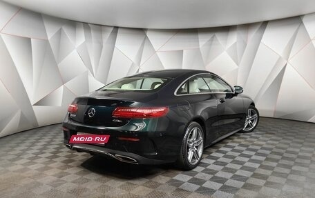 Mercedes-Benz E-Класс, 2018 год, 3 595 000 рублей, 2 фотография