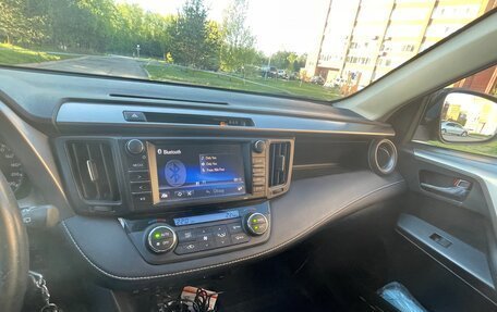 Toyota RAV4, 2017 год, 2 650 000 рублей, 10 фотография