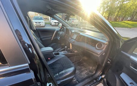 Toyota RAV4, 2017 год, 2 650 000 рублей, 9 фотография