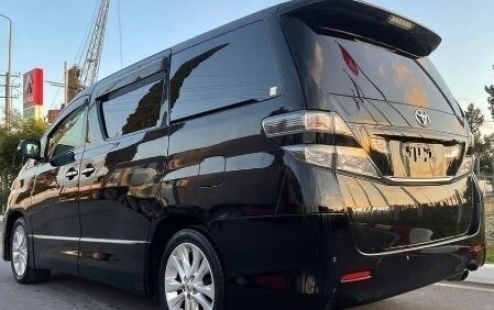 Toyota Vellfire I, 2008 год, 2 100 000 рублей, 5 фотография