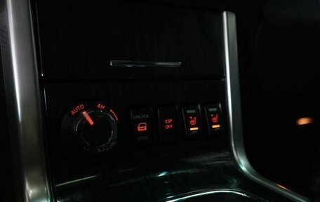 Nissan Pathfinder, 2011 год, 1 625 000 рублей, 13 фотография