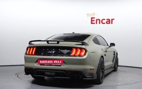 Ford Mustang VI рестайлинг, 2021 год, 2 550 001 рублей, 4 фотография