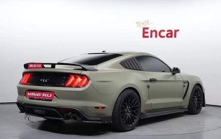Ford Mustang VI рестайлинг, 2021 год, 2 550 001 рублей, 2 фотография
