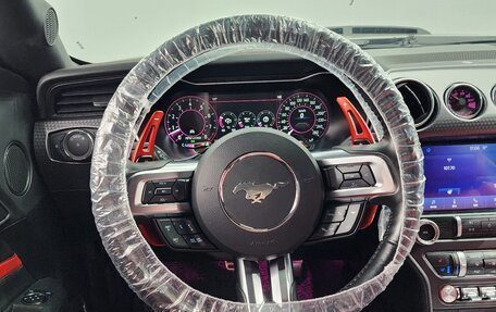 Ford Mustang VI рестайлинг, 2021 год, 2 550 001 рублей, 12 фотография