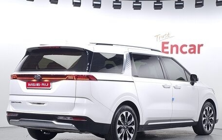 KIA Carnival, 2021 год, 2 236 000 рублей, 3 фотография