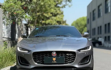 Jaguar F-Type I рестайлинг 2, 2022 год, 6 255 099 рублей, 2 фотография