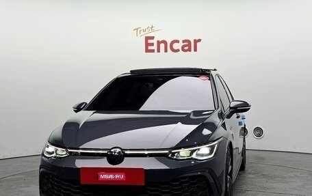 Volkswagen Golf VIII, 2023 год, 3 750 000 рублей, 1 фотография