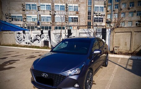 Hyundai Solaris II рестайлинг, 2021 год, 1 900 000 рублей, 3 фотография