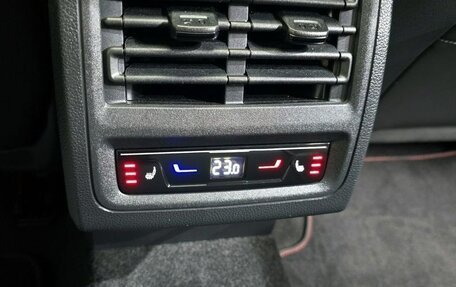 Volkswagen Golf VIII, 2023 год, 3 750 000 рублей, 16 фотография