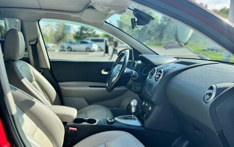 Nissan Qashqai, 2010 год, 950 000 рублей, 2 фотография