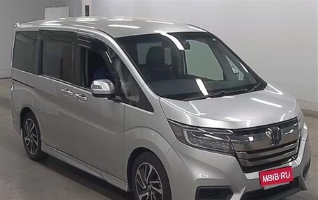 Honda Stepwgn IV, 2018 год, 2 630 000 рублей, 35 фотография