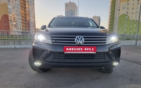 Volkswagen Touareg III, 2015 год, 3 790 000 рублей, 8 фотография