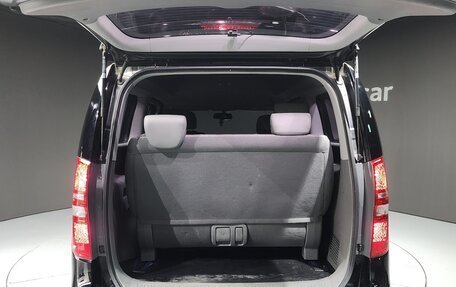 Hyundai Grand Starex Grand Starex I рестайлинг 2, 2021 год, 2 370 000 рублей, 18 фотография