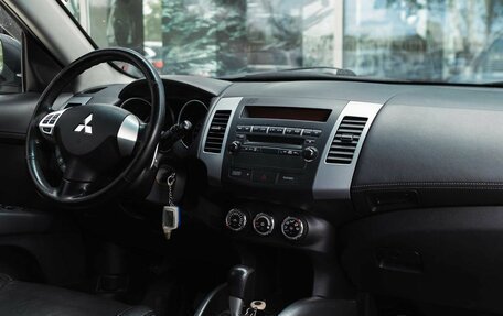 Mitsubishi Outlander III рестайлинг 3, 2011 год, 1 450 000 рублей, 10 фотография