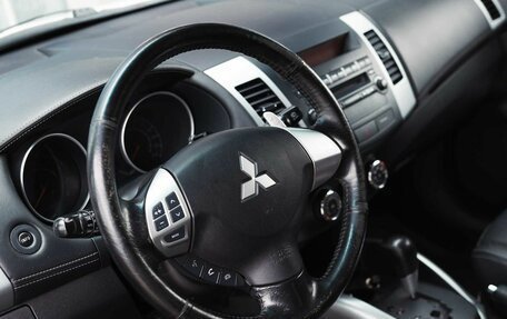 Mitsubishi Outlander III рестайлинг 3, 2011 год, 1 450 000 рублей, 11 фотография