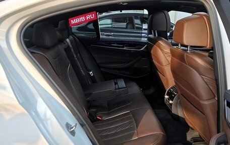 BMW 5 серия, 2022 год, 3 260 000 рублей, 15 фотография