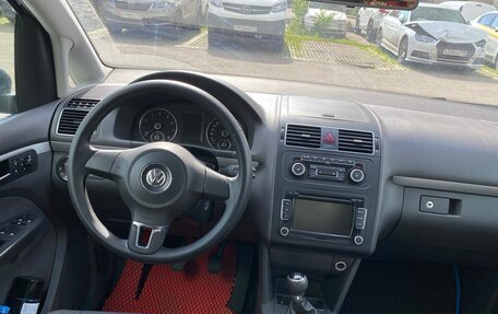 Volkswagen Touran III, 2012 год, 980 000 рублей, 9 фотография