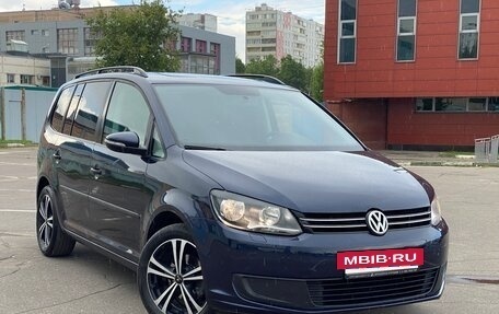 Volkswagen Touran III, 2012 год, 980 000 рублей, 7 фотография