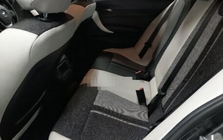 BMW 1 серия, 2017 год, 1 050 000 рублей, 6 фотография