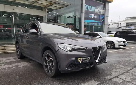 Alfa Romeo Stelvio, 2021 год, 3 400 000 рублей, 4 фотография
