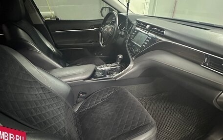 Toyota Camry, 2020 год, 2 600 000 рублей, 11 фотография