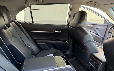 Toyota Camry, 2018 год, 2 599 000 рублей, 10 фотография