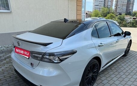 Toyota Camry, 2018 год, 2 599 000 рублей, 5 фотография