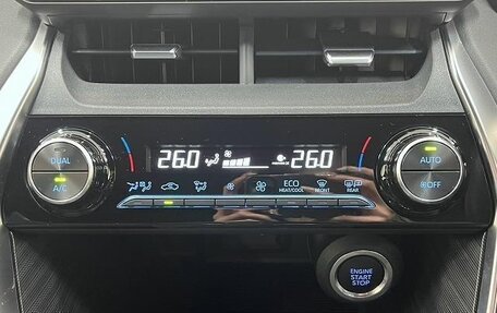 Toyota Harrier, 2022 год, 2 590 000 рублей, 16 фотография