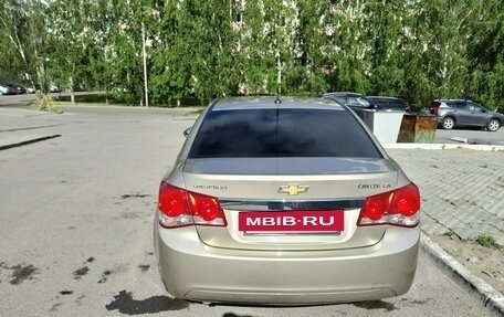 Chevrolet Cruze II, 2011 год, 650 000 рублей, 15 фотография