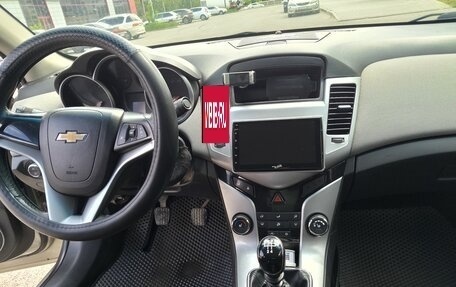 Chevrolet Cruze II, 2011 год, 650 000 рублей, 7 фотография