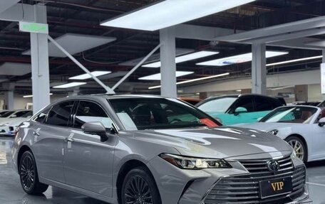 Toyota Avalon, 2021 год, 2 215 000 рублей, 3 фотография