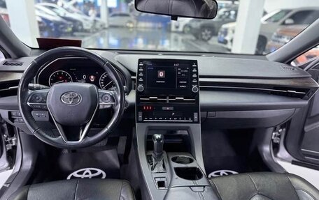 Toyota Avalon, 2021 год, 2 215 000 рублей, 8 фотография