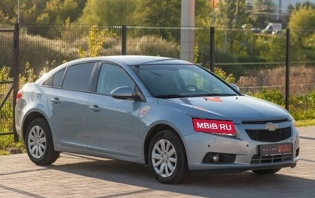 Chevrolet Cruze II, 2011 год, 775 000 рублей, 3 фотография