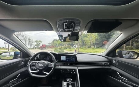 Hyundai Elantra, 2022 год, 1 348 000 рублей, 8 фотография
