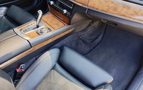 BMW 7 серия, 2011 год, 1 420 000 рублей, 14 фотография