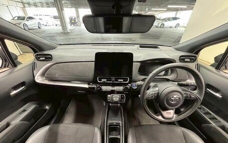 Toyota Aqua, 2023 год, 1 150 000 рублей, 5 фотография