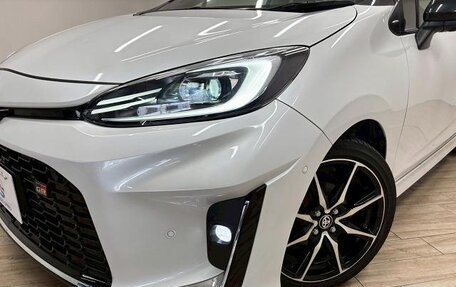 Toyota Aqua, 2023 год, 1 150 000 рублей, 17 фотография