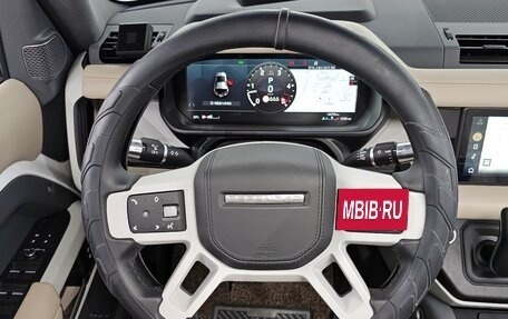 Land Rover Defender II, 2021 год, 7 000 000 рублей, 8 фотография