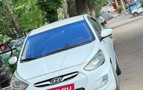 Hyundai Solaris II рестайлинг, 2013 год, 780 000 рублей, 1 фотография