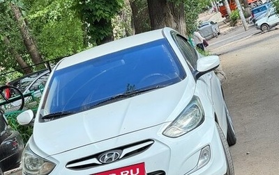Hyundai Solaris II рестайлинг, 2013 год, 780 000 рублей, 1 фотография