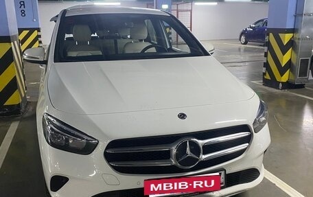 Mercedes-Benz B-Класс, 2019 год, 2 050 000 рублей, 6 фотография