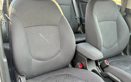 Hyundai Solaris II рестайлинг, 2015 год, 825 000 рублей, 9 фотография