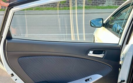 Hyundai Solaris II рестайлинг, 2015 год, 825 000 рублей, 17 фотография
