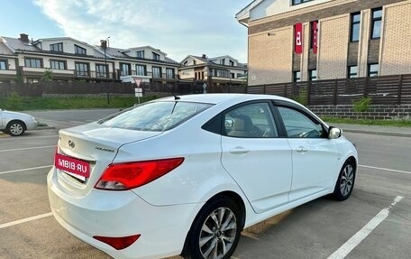 Hyundai Solaris II рестайлинг, 2015 год, 825 000 рублей, 11 фотография