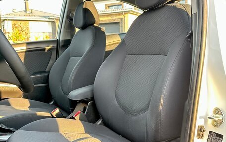 Hyundai Solaris II рестайлинг, 2015 год, 825 000 рублей, 21 фотография